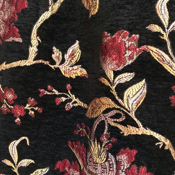 Spaghetti strap embroidered cocktail dress. - Picture 2 of 3